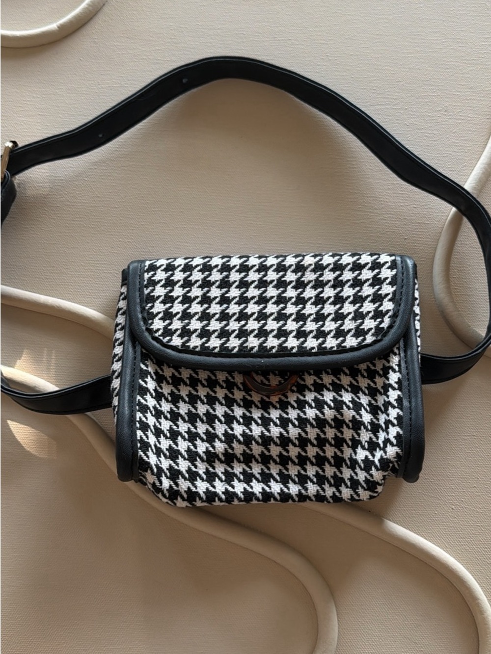 Black & White Houndstooth Crossbody Belt Bag - Unbranded